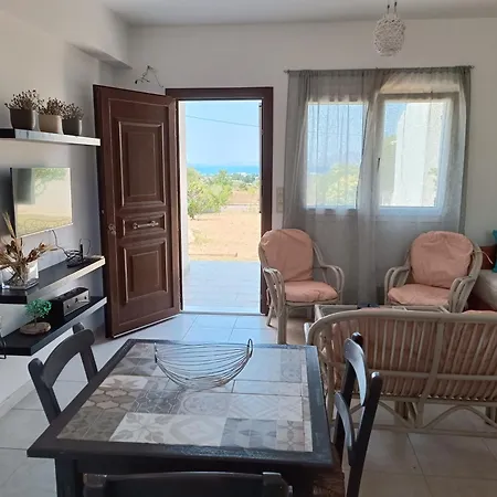 Little House With View Apartment *