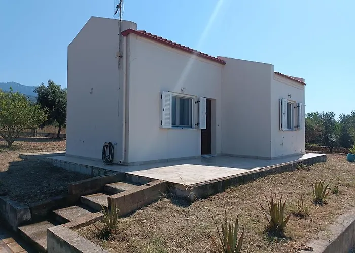 Little House With View Apartment