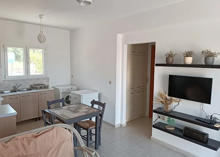 Little House With View Apartment *