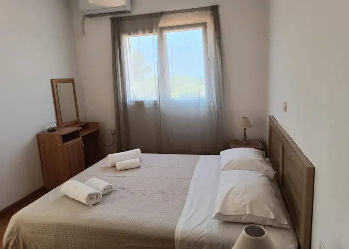 Little House With View Apartment *